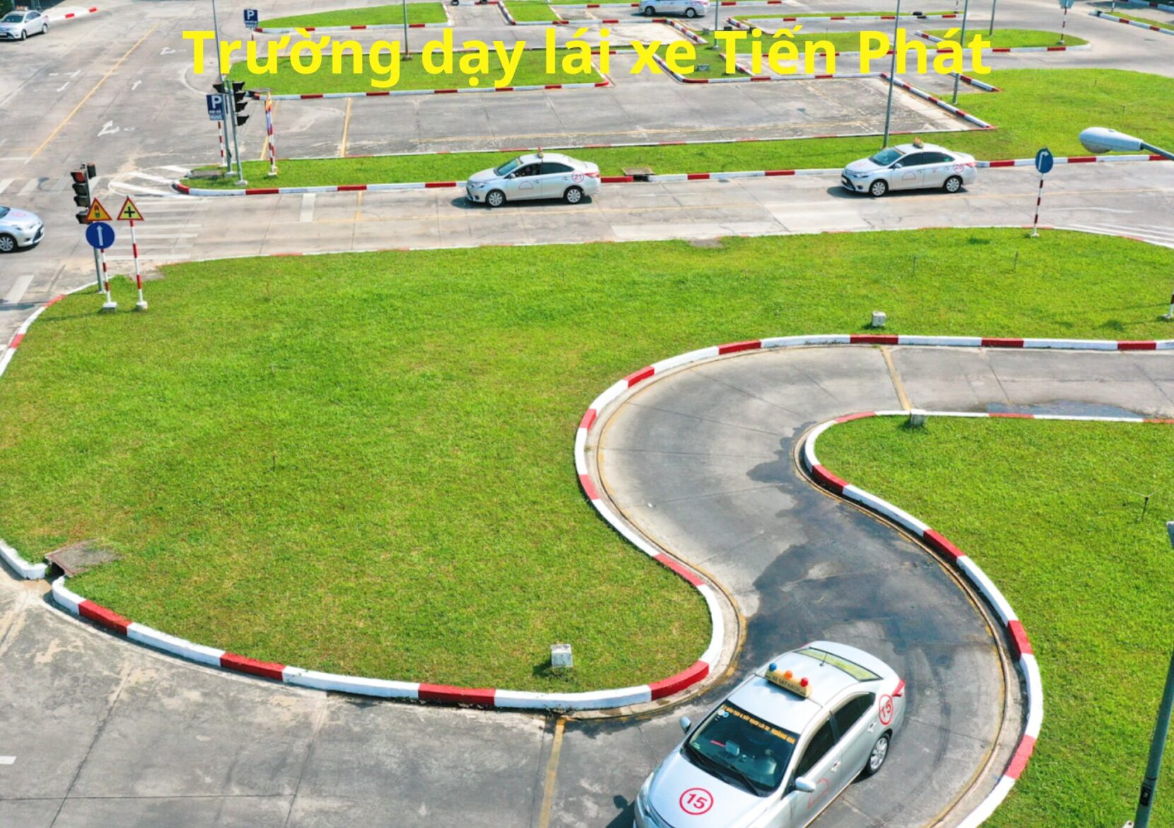 Trung Tâm Dạy Nghề Tiến Phát - Học lái xe hạng C TPHCM