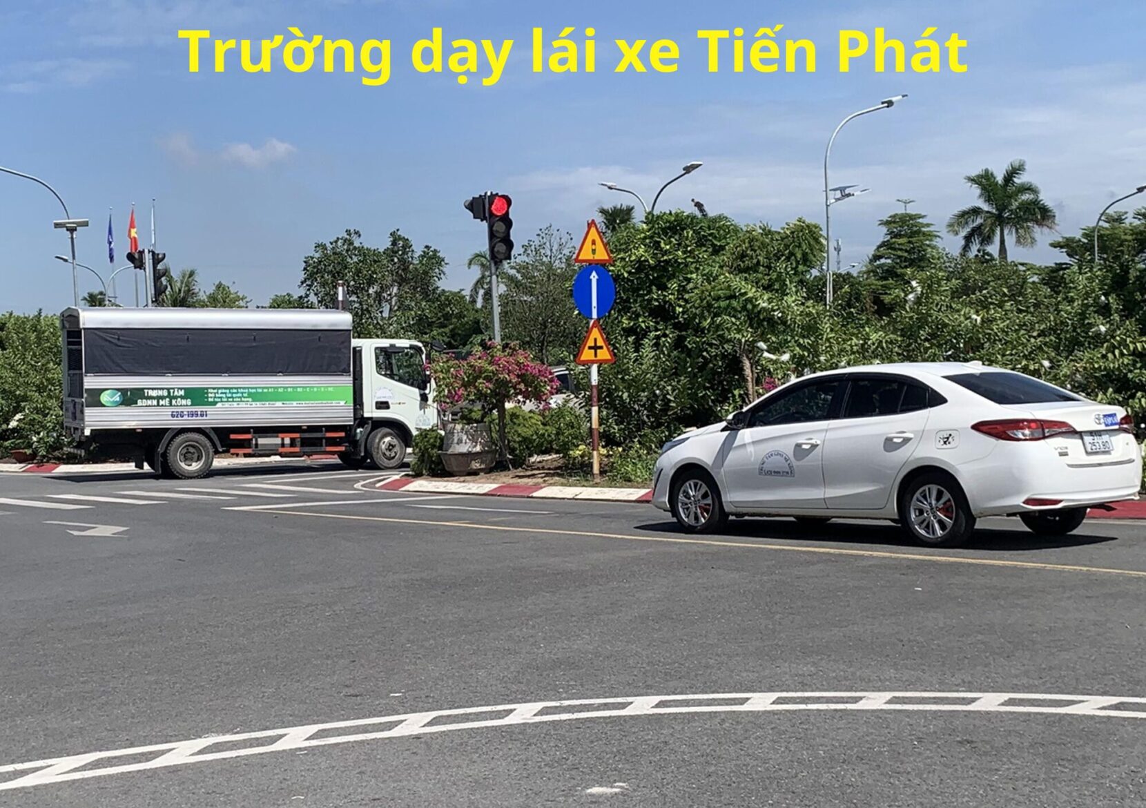 Trung Tâm Dạy Nghề Tiến Phát - Thi bằng lái xe B1 TPHCM