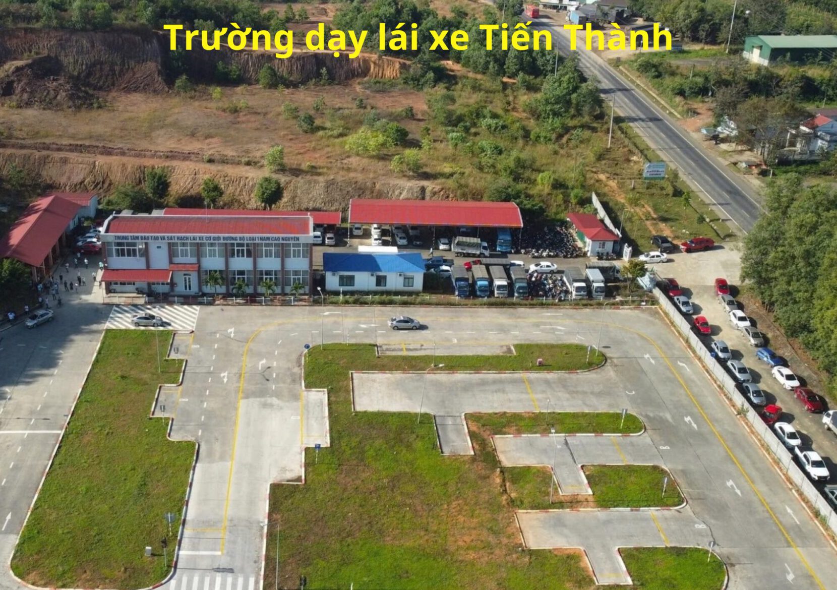 Trường Dạy Lái Xe Tiến Thành - Đăng ký học lái xe hơi