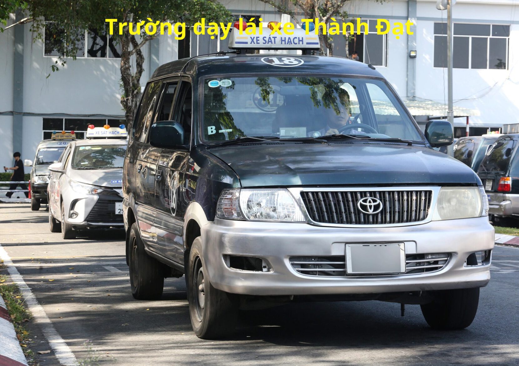 Trường dạy lái xe Thành Đạt - Học bằng lái b2 trả góp