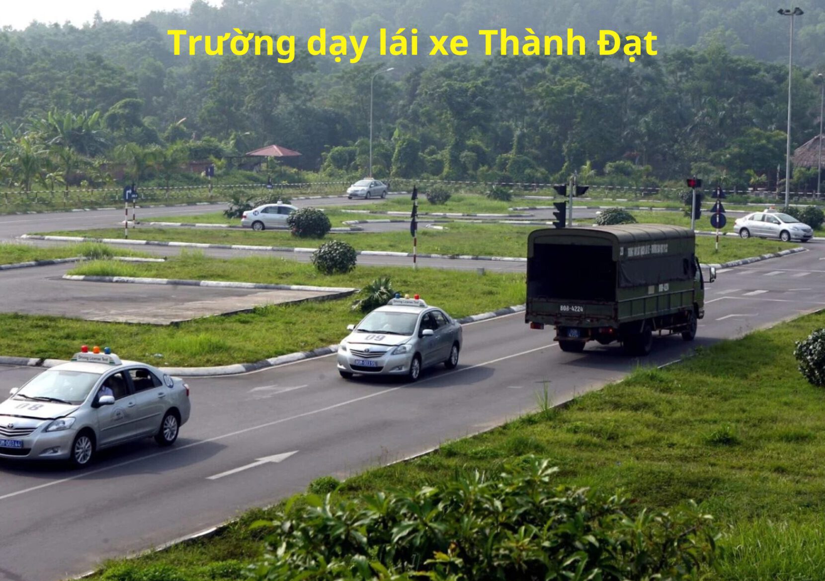 Trường dạy lái xe Thành Đạt - Học bằng lái xe ô tô trả góp