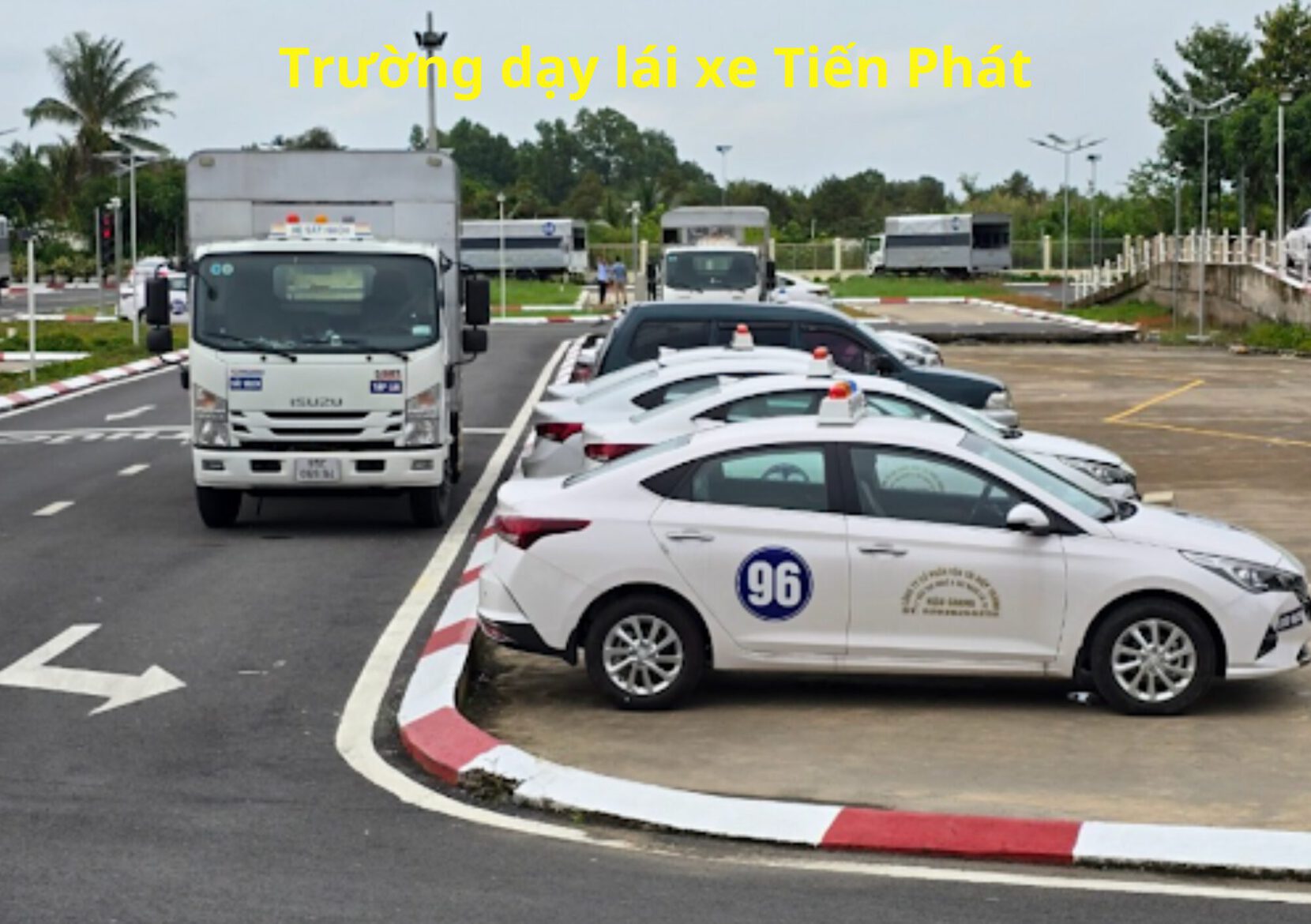 Trường dạy lái xe Tiến Phát - Học bằng lái b1 trả góp