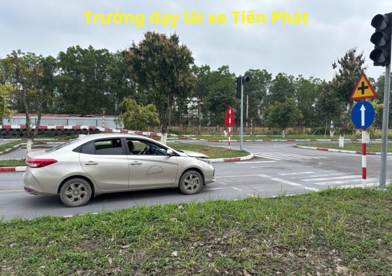Trường Dạy Lái Xe Tiến Phát - Đăng ký giấy phép lái xe