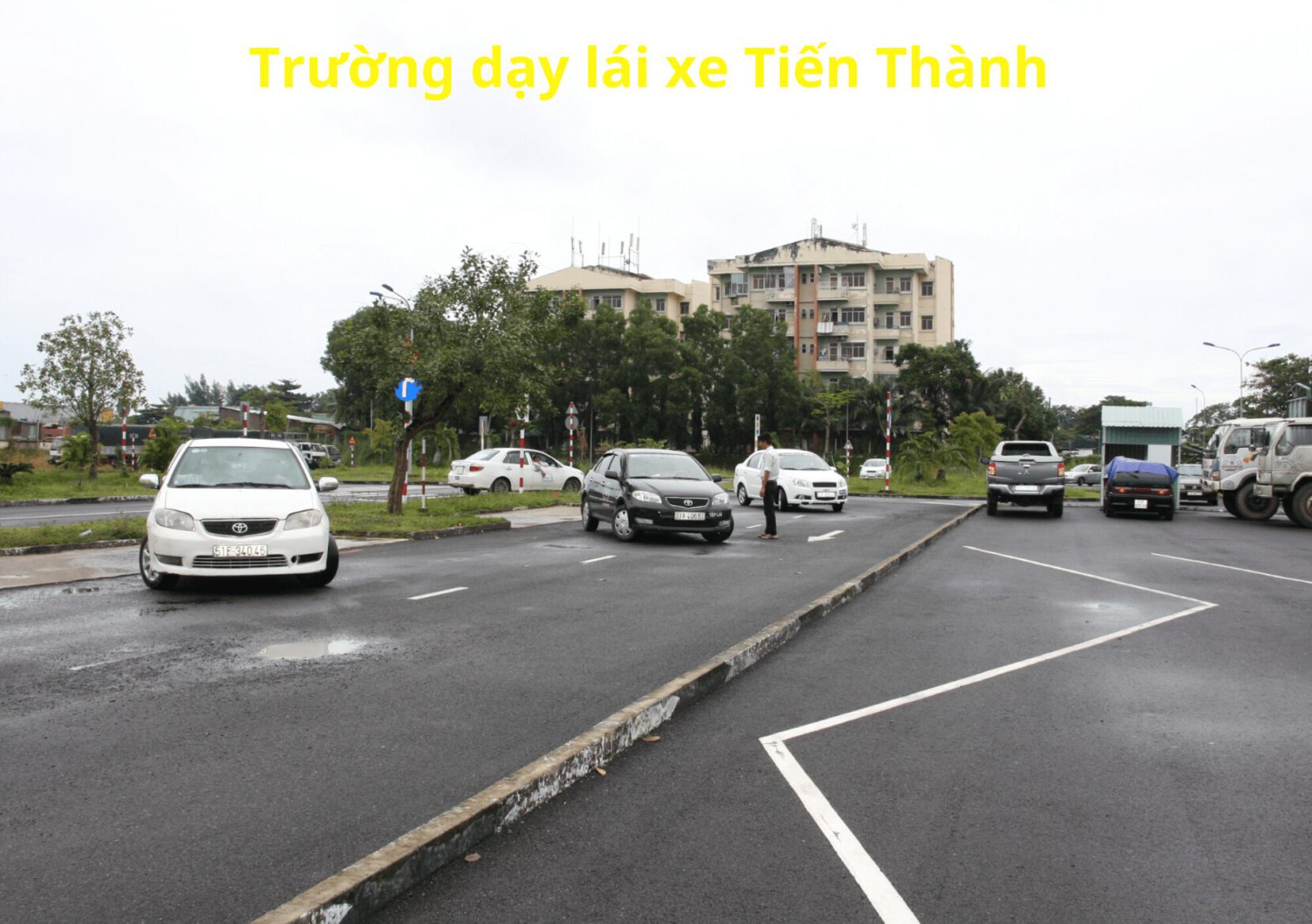 Trường Dạy Lái Xe Tiến Thành - Học bằng lái b1 trả góp