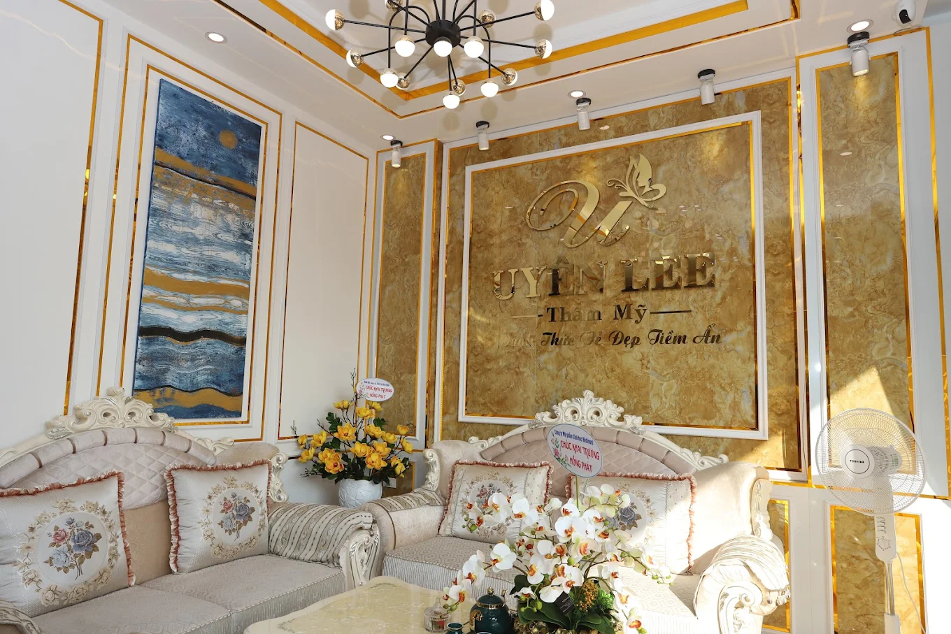 Thẩm Mỹ Viện Uyên Lee - Spa triệt râu quai nón Quảng Ngãi Uy tín