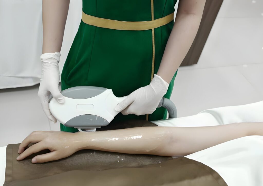 Massage & Spa IFOMP Therapy Việt Nam - Triệt lông tay Quảng Ngãi uy tín