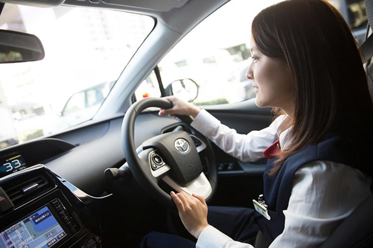 Nhu Cầu Lái Xe Ô Tô-Chi Phí Thi Bằng Lái Xe Ô Tô