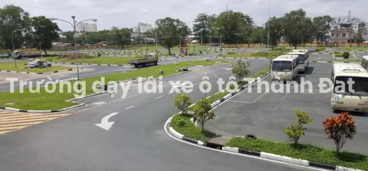 Sân Tập Trường Dạy lái xe Thành Đạt-Học Bằng Lái Xe A1 TPHCM