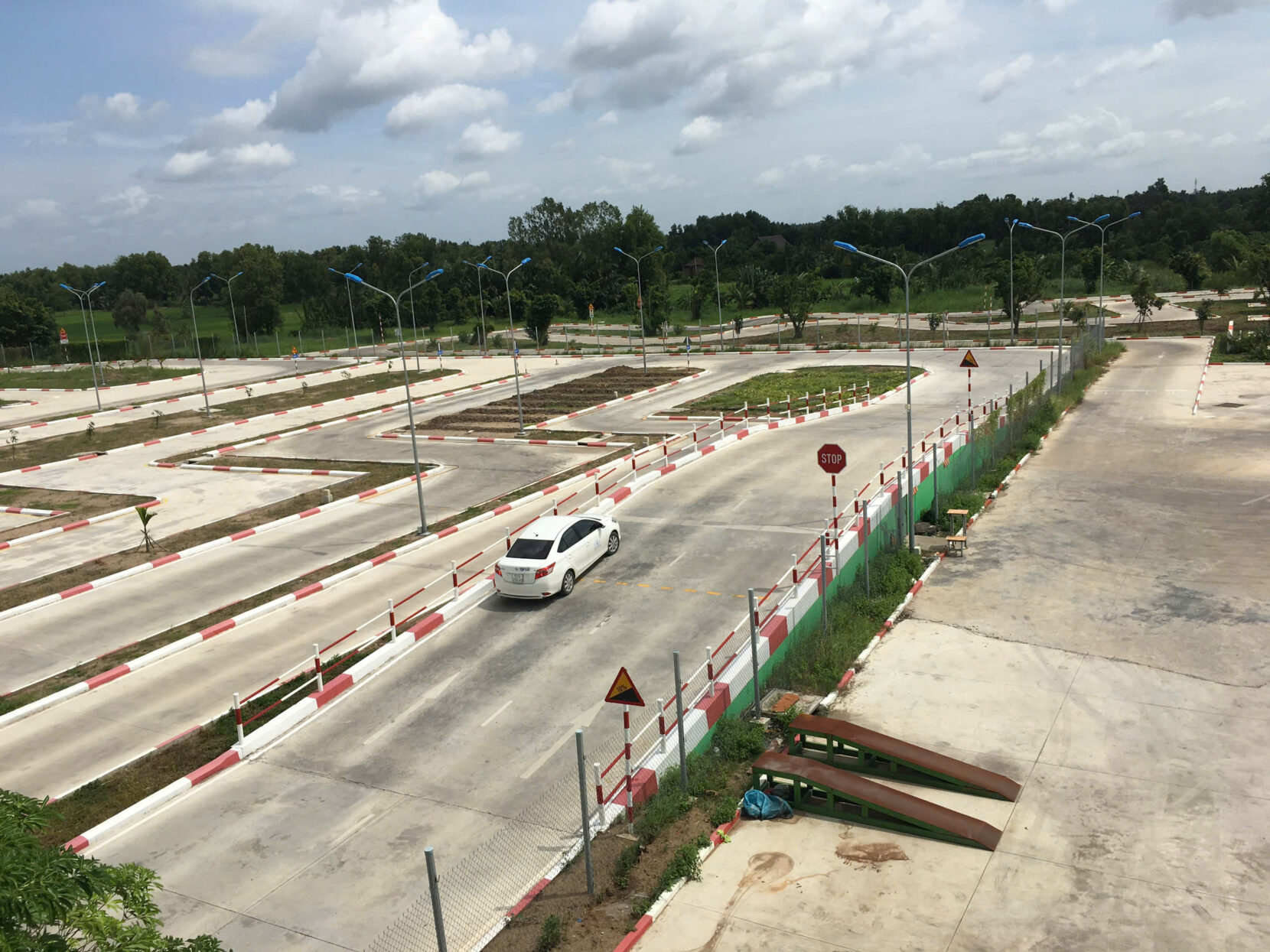 Sân tập Trường Dạy Lái Xe Tiến Phát-Học Lái Xe Trả Góp TPHCM