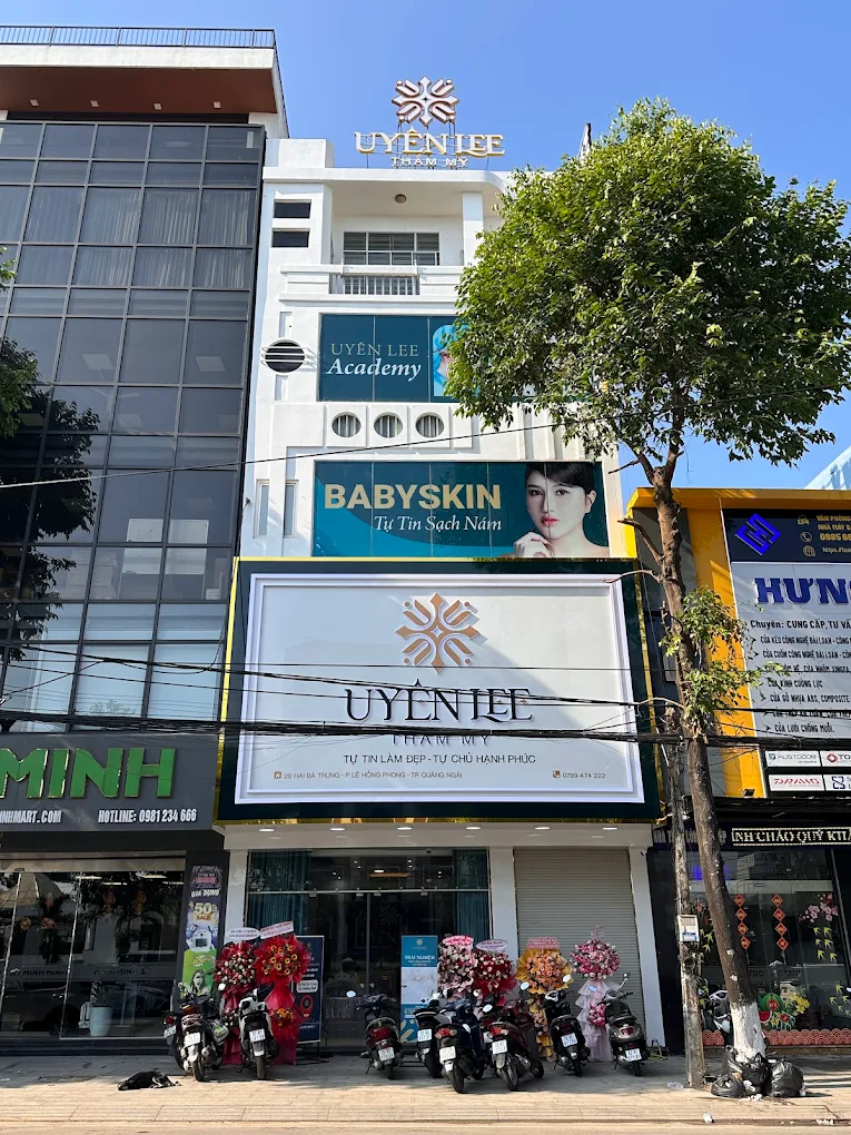 Thẩm mỹ Uyên Lee - Triệt viền chân tóc và tạo hình trán Quảng Ngãi uy tín