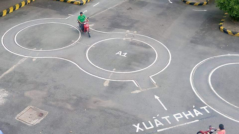 Thi Sa Hình Hạng A1-Giá Thi Bằng Lái A1