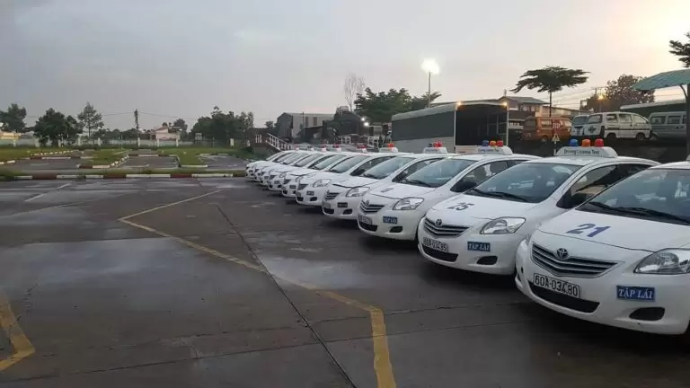 Trung Tâm Dạy Nghề Lái Xe Bạch Đằng-Học Bằng C Trả Góp TPHCM