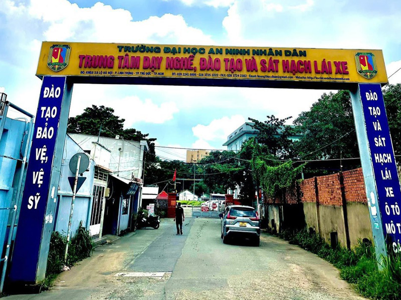 Trung tâm Dạy nghề, đào tạo và sát hạch lái xe thuộc trường CĐ Cảnh sát nhân dân II-trường dạy lái xe ô tô tphcm