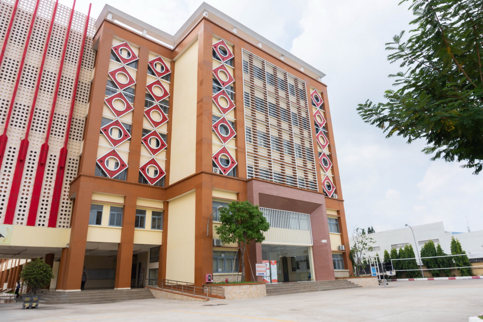 Trường Cao đẳng Giao thông Vận tải TP.HCM-Thi bằng lái xe ô tô tphcm