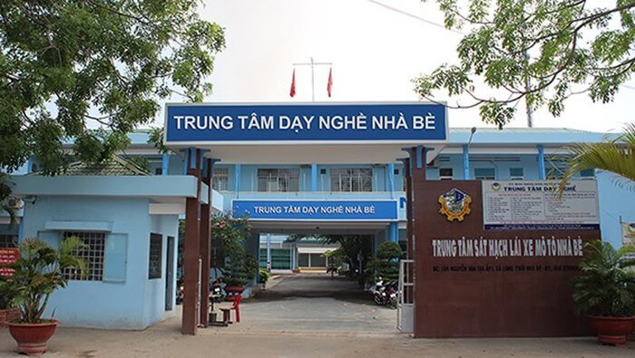 Trường Dạy Lái Xe Nhà Bè-Học Bằng B Số Tự Động TPHCM