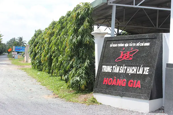 Trường Dạy Lái xe Hoàng Gia-Học Lái Xe Trả Góp TPHCM