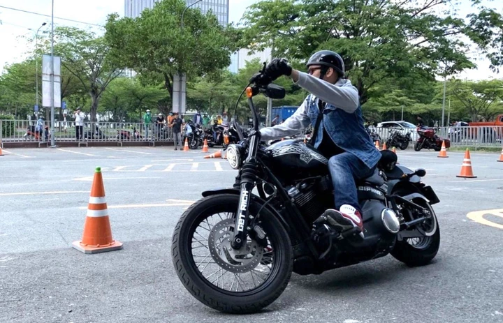 Học Thực Hành Lái Xe-Bằng Lái Xe A