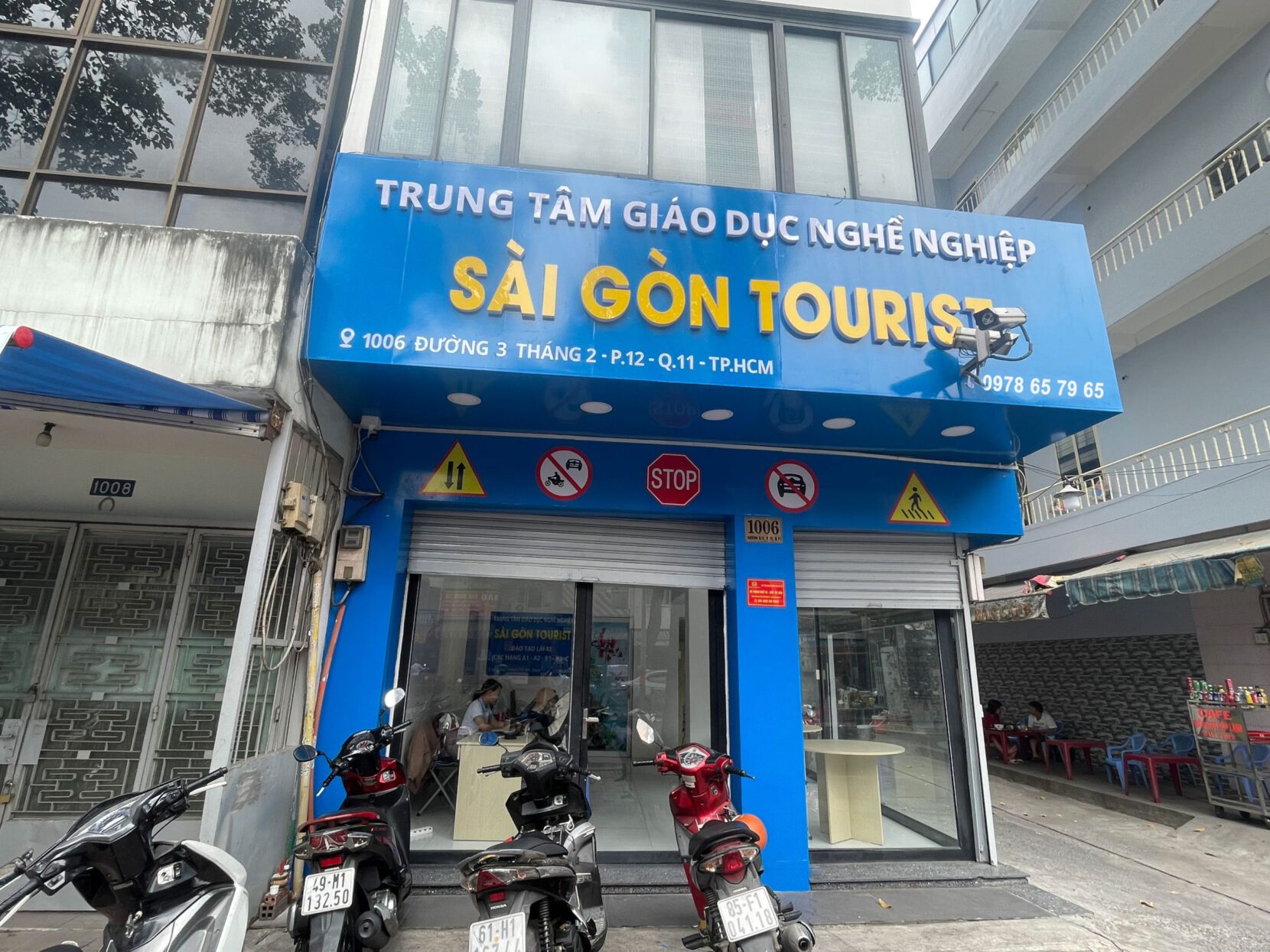 Trường Dạy Lái Xe Ô Tô Sài Gòn Tourist - Đăng ký thi bằng lái xe ô tô