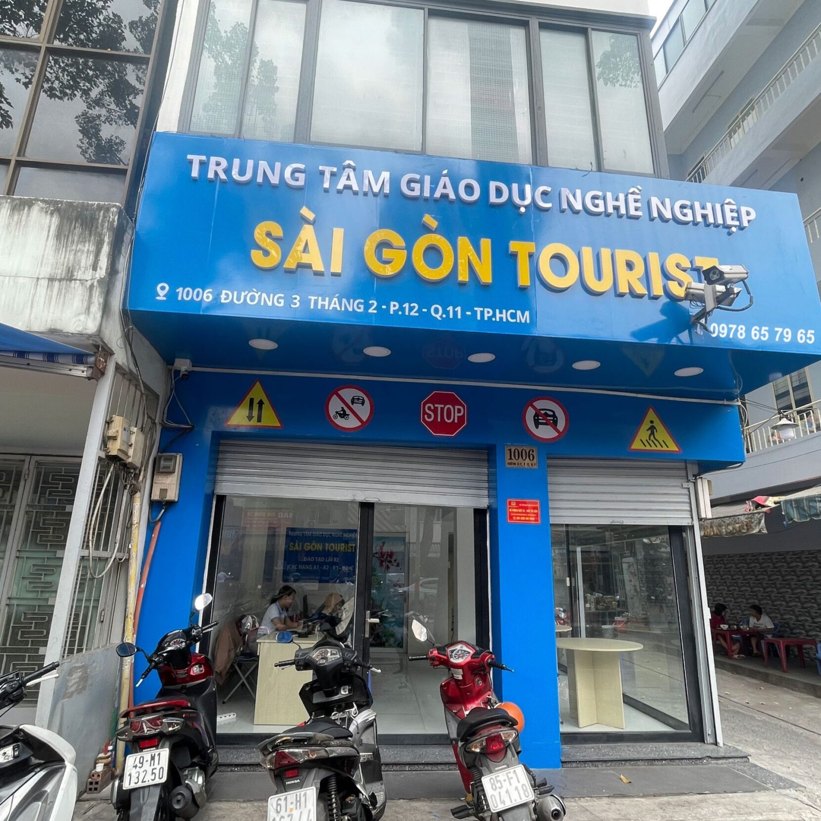 Trung Tâm Dạy Lái Xe SG Tourist - Thi bằng lái xe B1 TPHCM