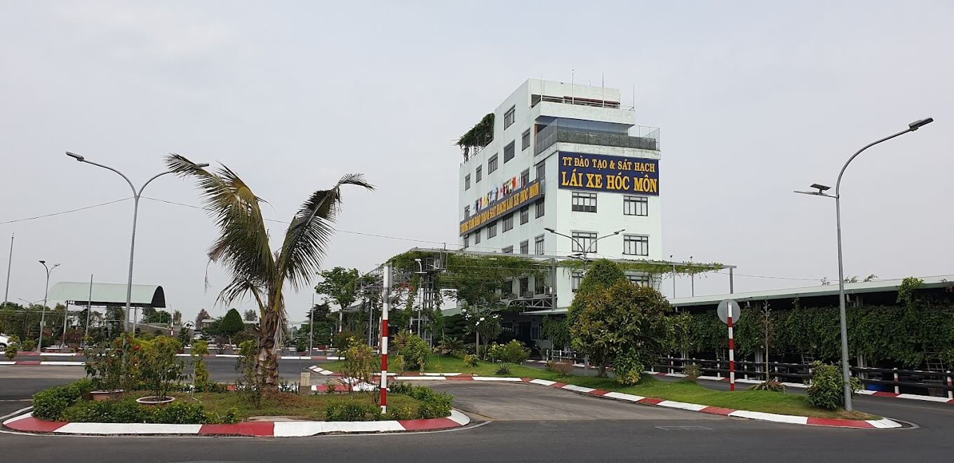 Trung Tâm Sát Hạch Lái Xe Hóc Môn - Học lái xe tải TPHCM