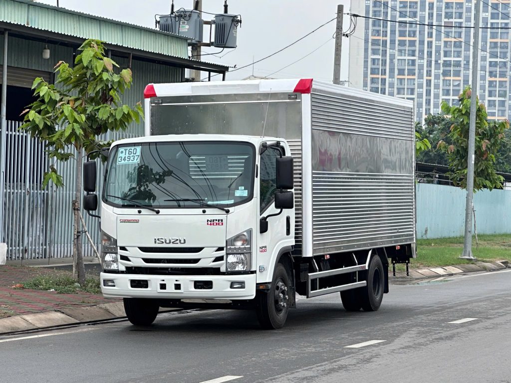 Lái Xe Tải Với Bằng C1-Nên Học Bằng C1 Hay B2