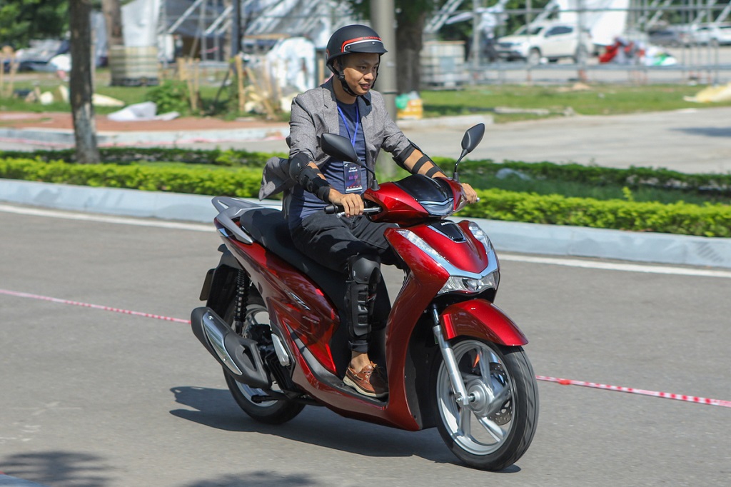 Lái Xe Máy Với Bằng Lái Hạng A-Cách Đăng Ký Thi Bằng Lái Xe Máy Online